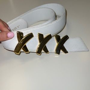 Paloma Picasso leather belt